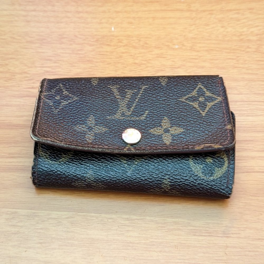 Louis Vuitton Brown Monogram Key Holder